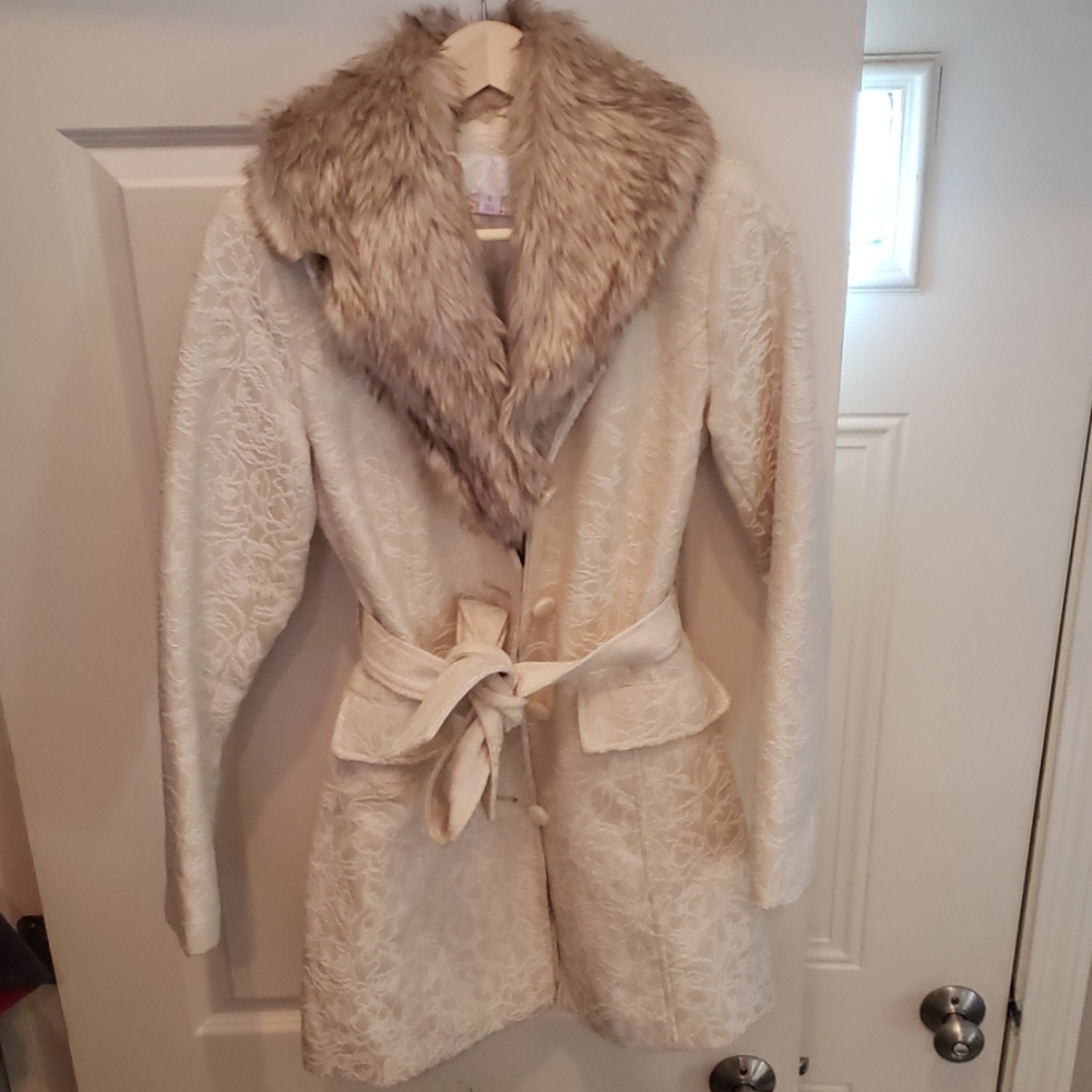 Fur trim jacket